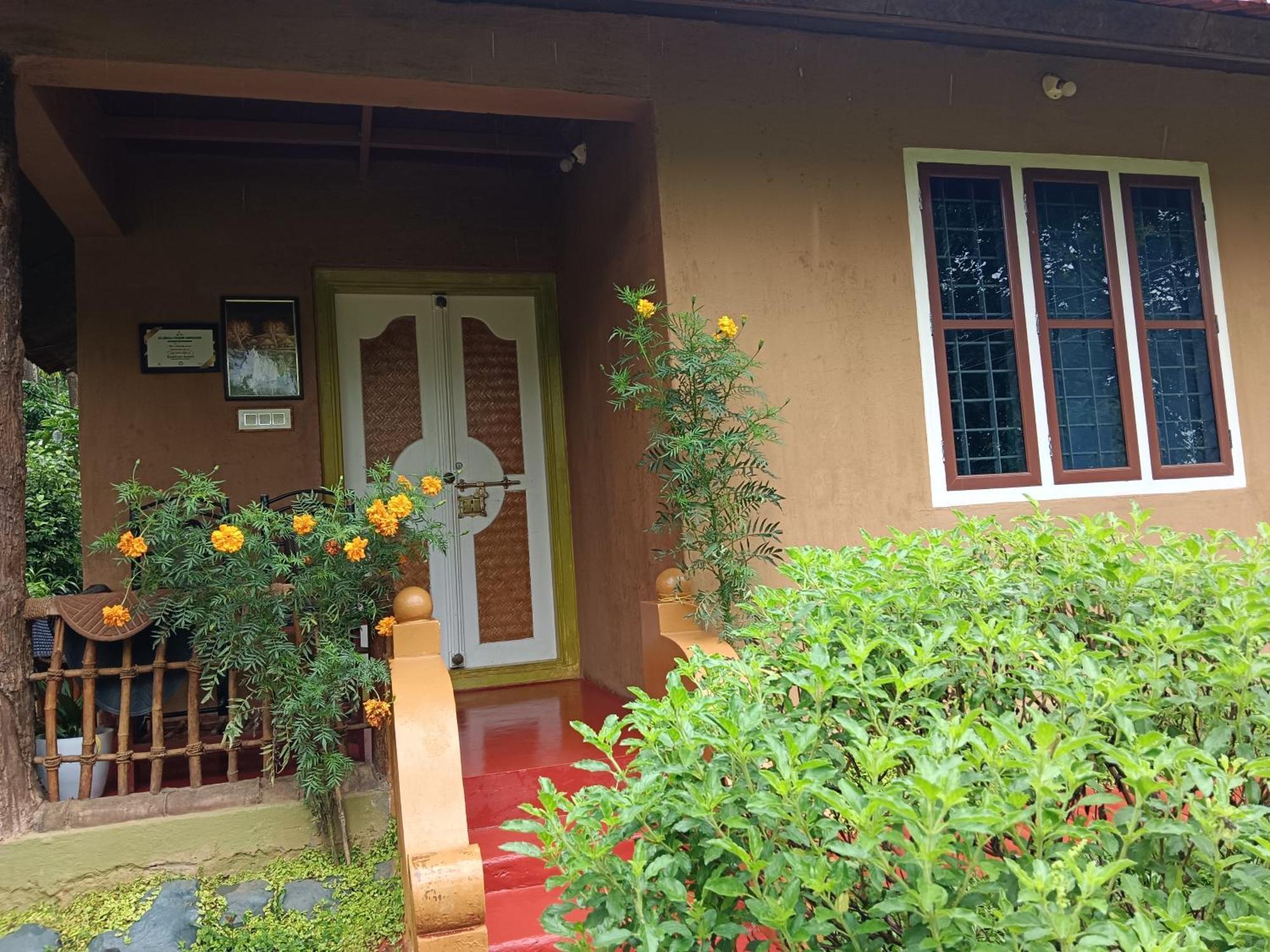 Kalidasa Tree House And Villa, Wayanad Chegāt 外观 照片